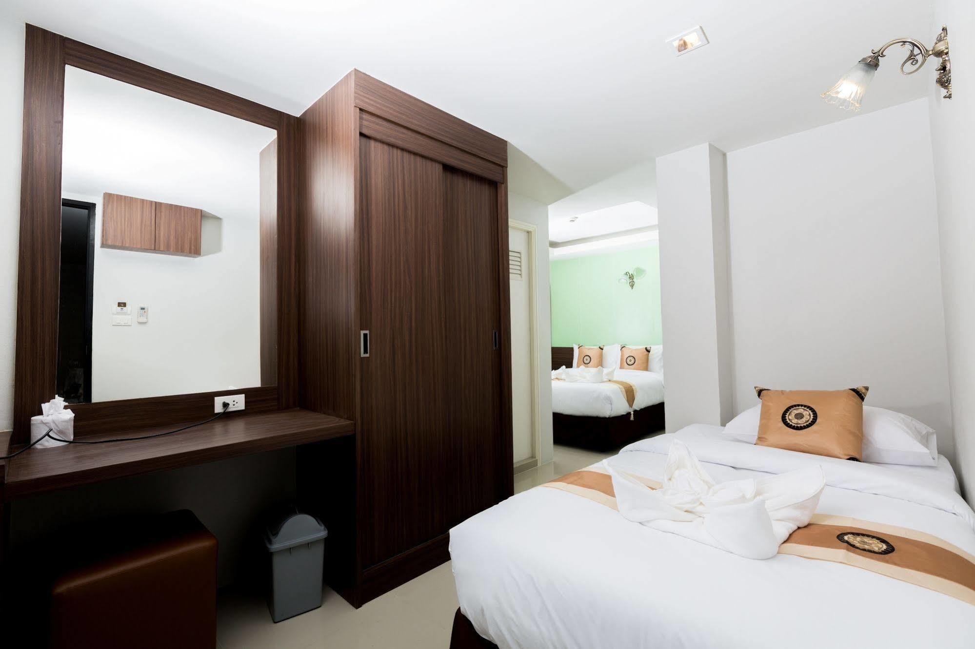Euro Luxury Pavillion Pratunam Bangkok Exterior photo